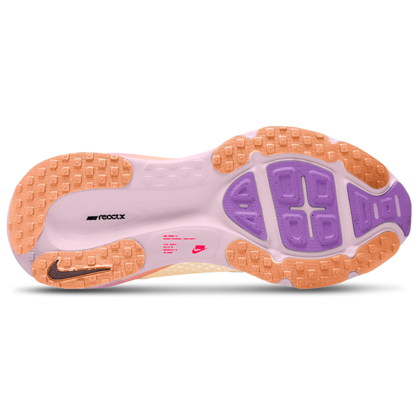 Nike Vomero 18 - Women's - Chalk/Pink Foam/Tattoo - Image 4