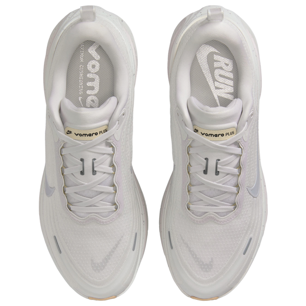 Nike Vomero Plus - Men's - Off White/Wolf Grey/Hemp - Image 4