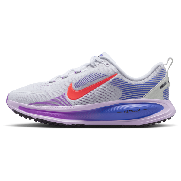 Nike Vomero 18 - Boys' Grade School - White/Hot Lava/Violet Mist - Image 2