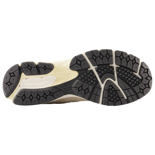 New Balance 2002R - Women's - Angora/Calm Taupe/Silver Metallic - Image 4
